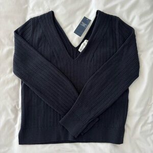 Abercrombie & Fitch Women's Dark V-Neck Sweater